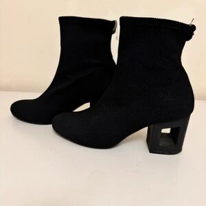 Boots Black Textured Heeled Boots